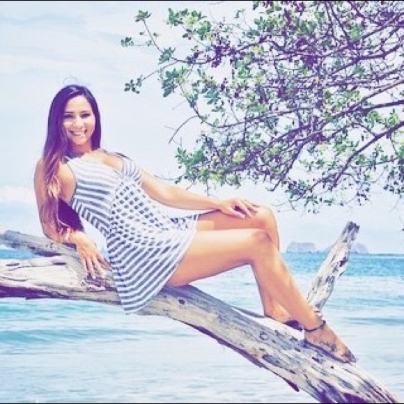 Meet your Posher, Andrea - Picture 2 of 4